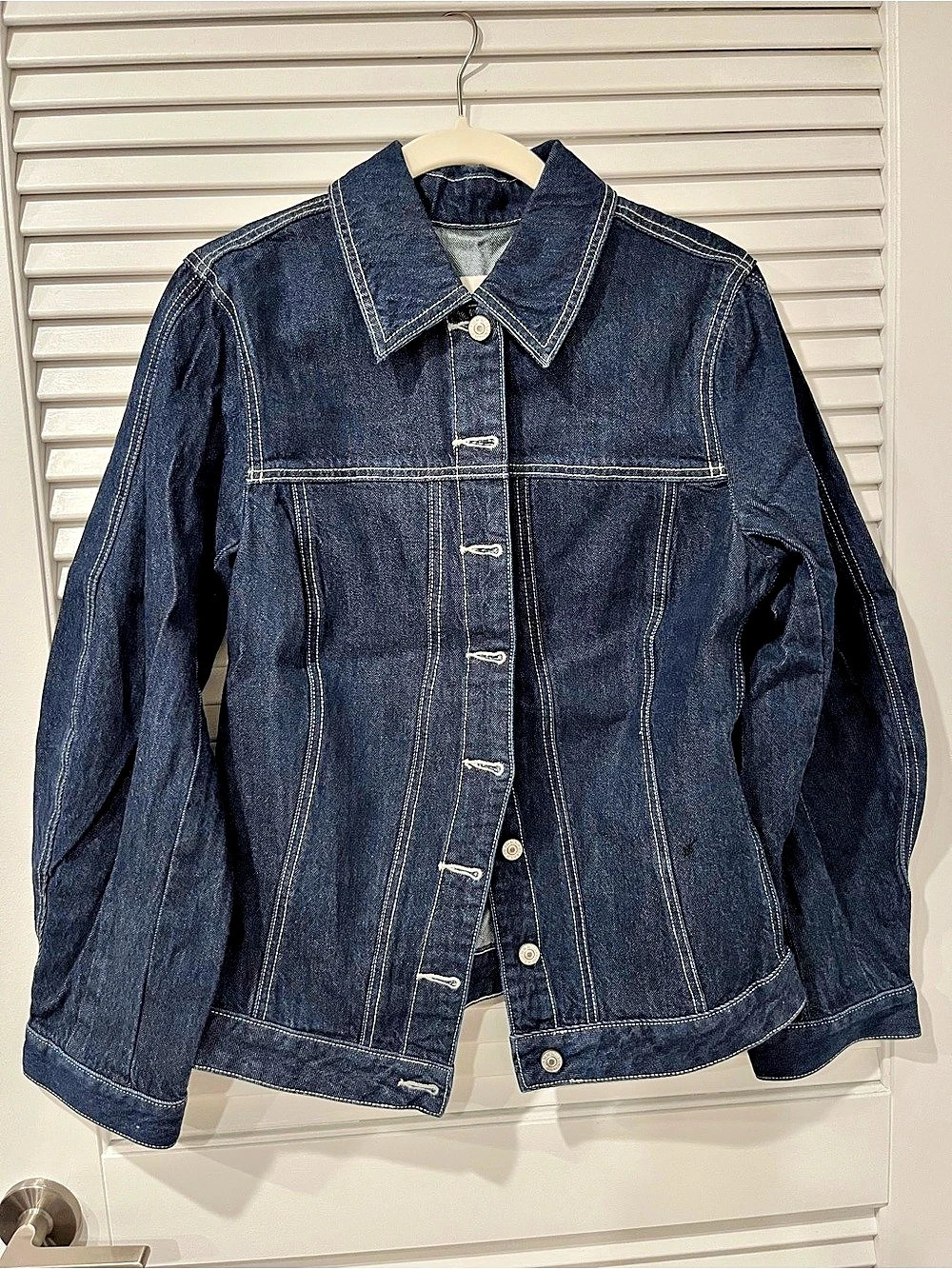 Abercrombie & Fitch Denim Jacket in Blue Size Medium NWT
